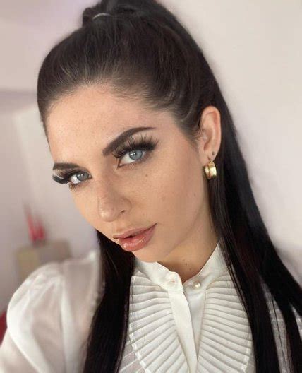 keira croft instagram